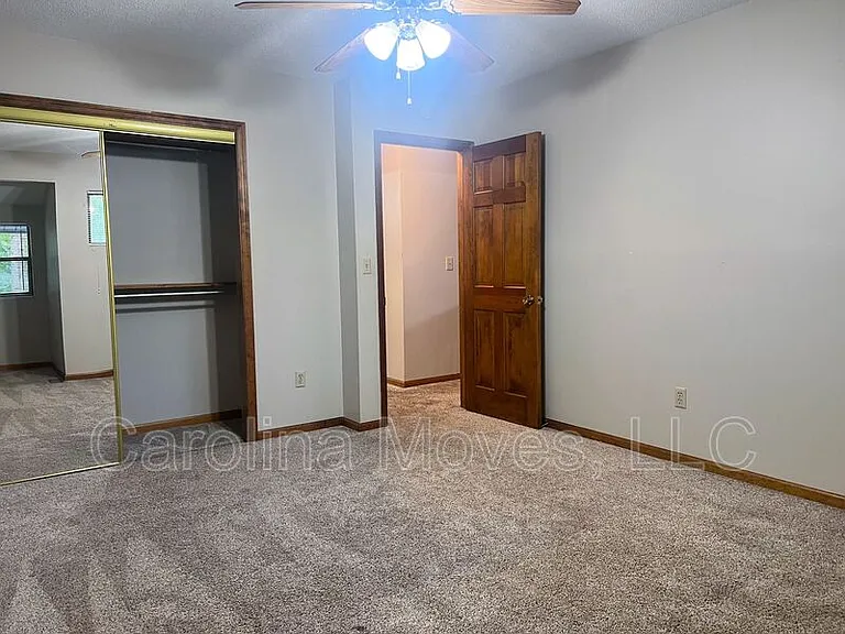 214 Brookside Dr — Photo 16