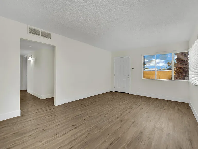 1304 Rexford Pl — Photo 14
