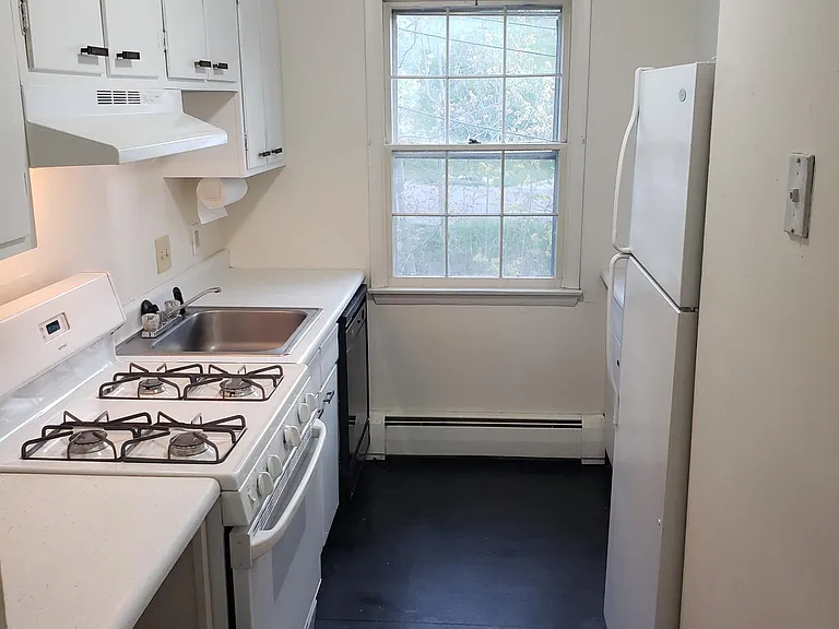 456 Bennett Pkwy #303 — Photo 7