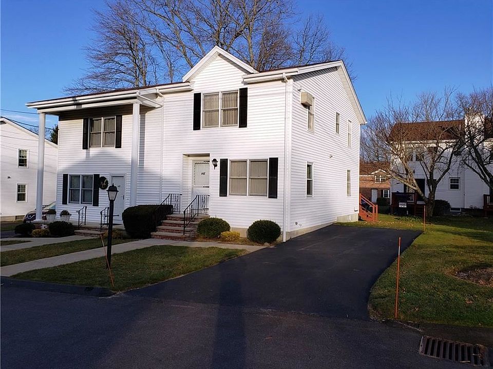 1st image of 148 Oak Park Dr