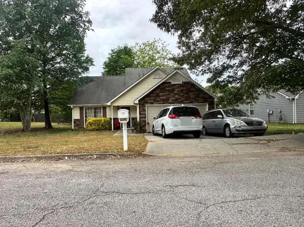 5963 Creekside Dr, Rex, GA 30273