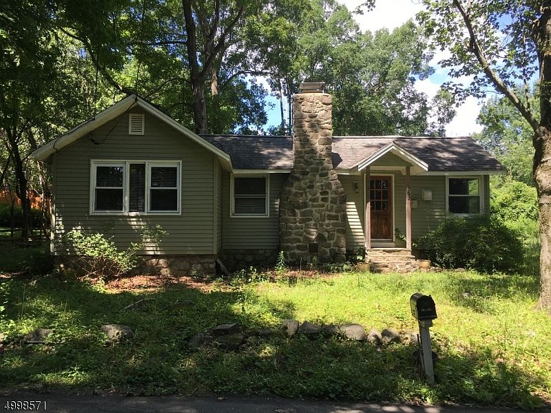 128 Breakneck Rd, Highland Lakes, NJ 07422 Zillow