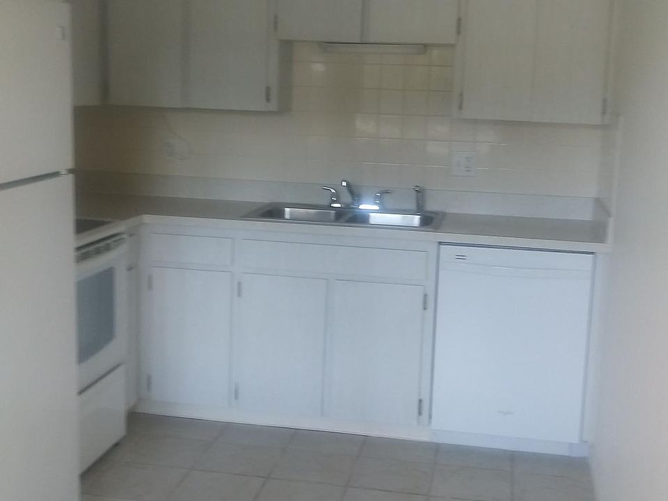 1st image of 11720 Park Blvd APT 208
