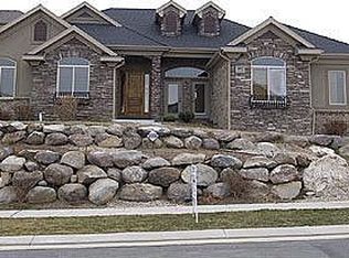 1692 E Burning Oak Dr, Draper, UT 84020