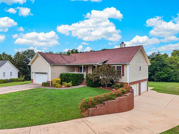 2nd image of 2594 Plantation Dr