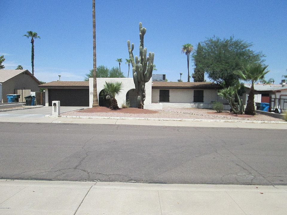 1st image of 2526 E Sahuaro Dr