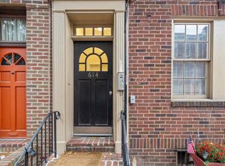 614 Pine St APT 1F, Philadelphia, PA 19106