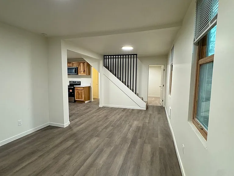 16025 SE Lake Holm Rd — Photo 2