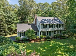 28 Grove St, Norfolk, MA 02056