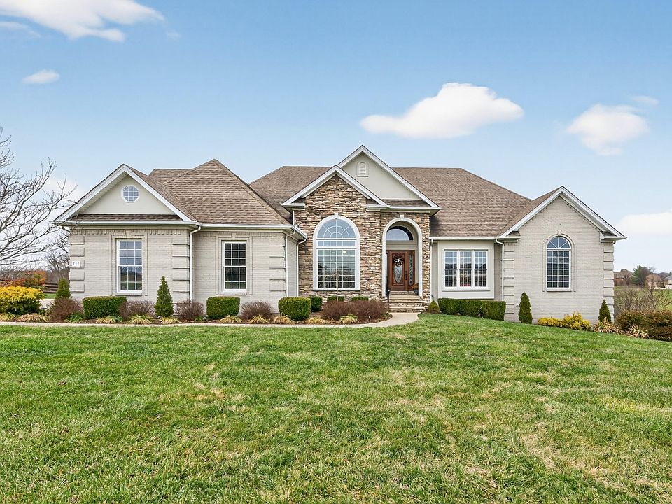 1st image of 717 Sovereign Dr