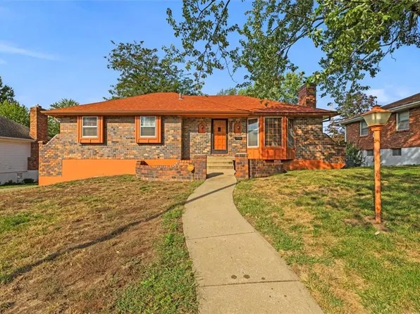 8726 Tennessee Ave, Kansas City, MO 64138