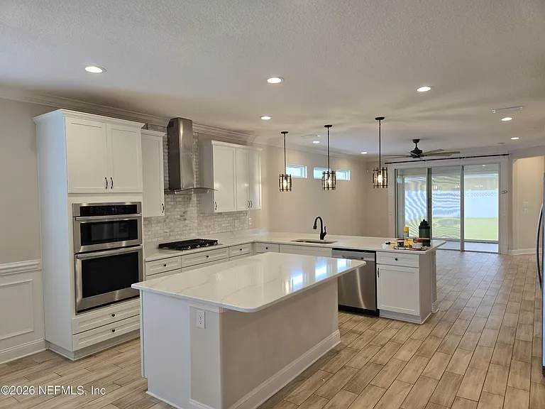 835 Silver Pine Dr — Photo 7