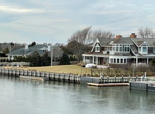 33 Ogden Ln, Westhampton Beach, NY 11978