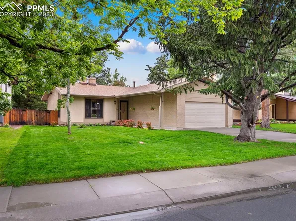 2820 E Serendipity Cir, Colorado Springs, CO 80917