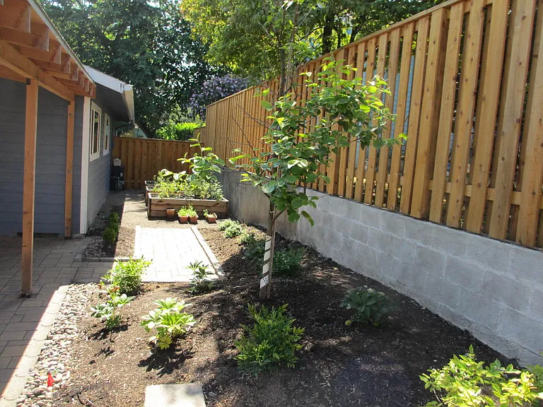 9529 N Fairhaven Ave — Photo 11