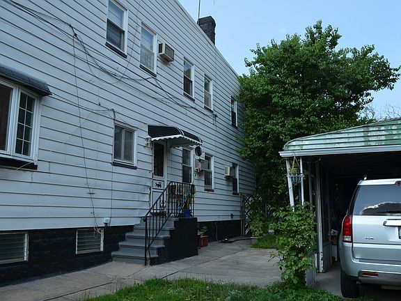3rd image of 933 E 96th St #1