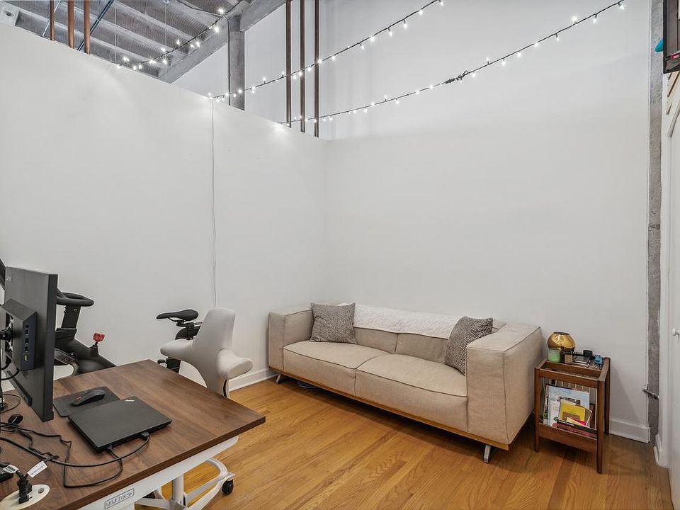 1st image of 2545 S Dearborn St Unit P75