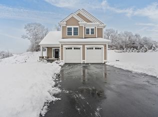 316 High Hill Rd, Swansea, MA 02777