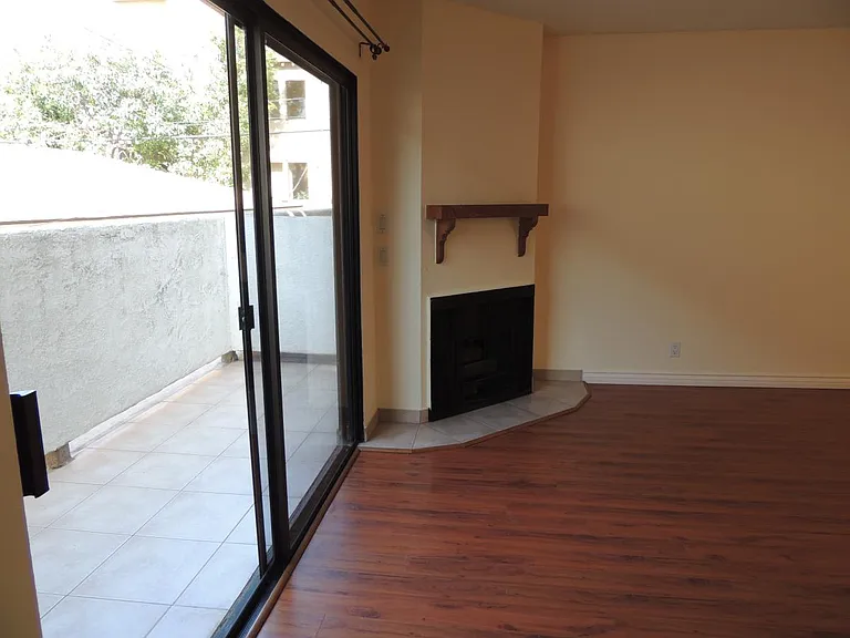 11811 Avon Way #4 — Photo 10