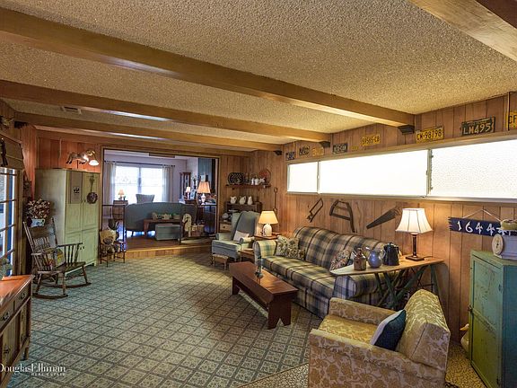 5th image of 16444 Gledhill St