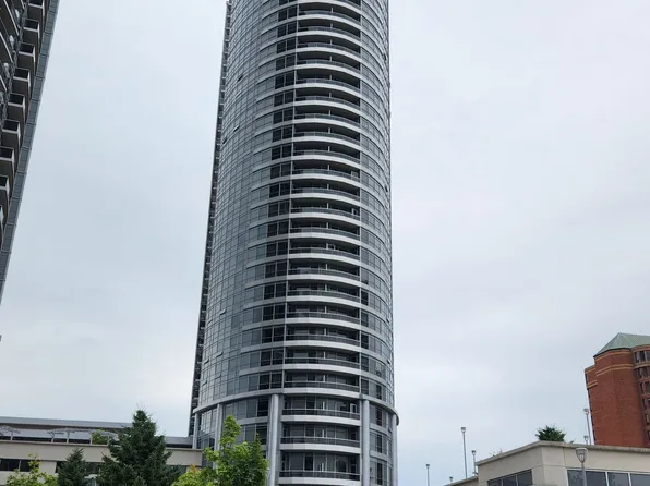 125 Village Green Sq, Toronto, ON