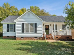 2366 Oxford Cir, Lancaster, SC 29720