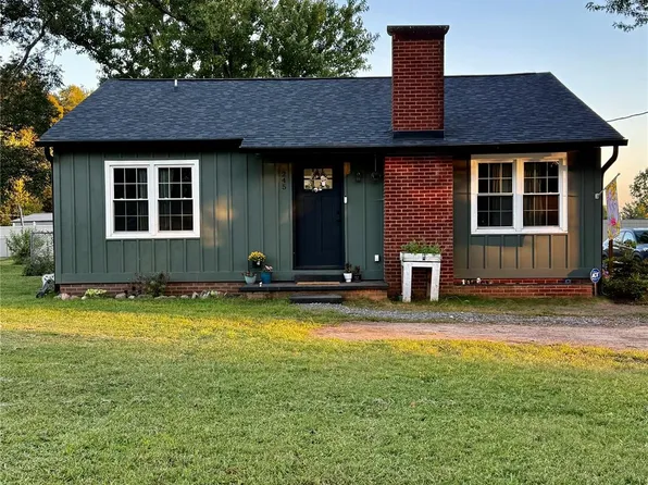 245 Church St, Ellenboro, NC 28040