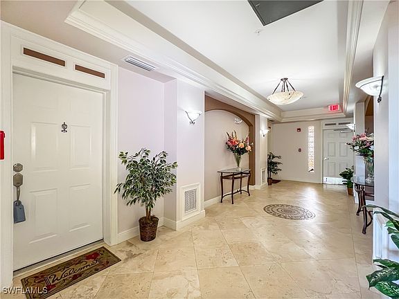 5th image of 1512 SW 50th St APT 303