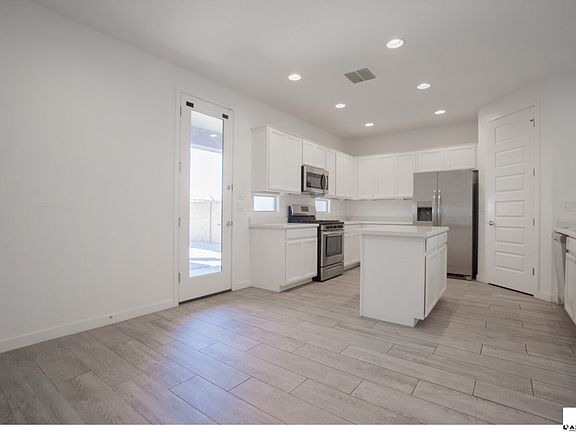 5th image of 3719 S 63rd Dr