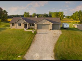 4950 Millwood Ct, Green Bay, WI 54313