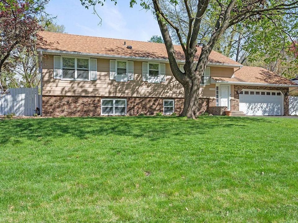 1st image of 1559 McCarthy Rd