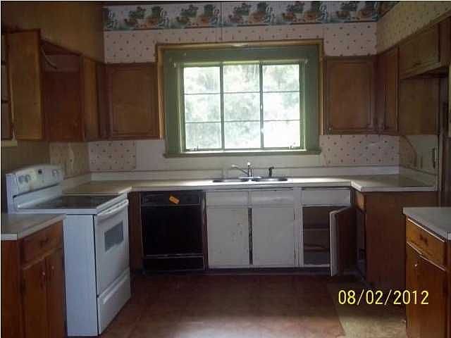 2nd image of 450 Warrenton Rd