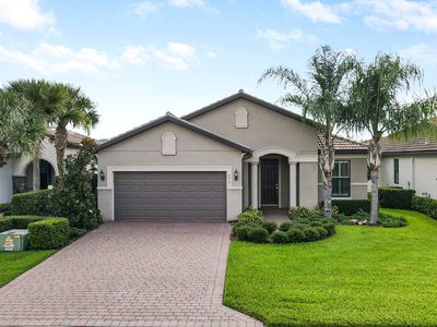573 SE Monet Drive, Port Saint Lucie, FL, 34984