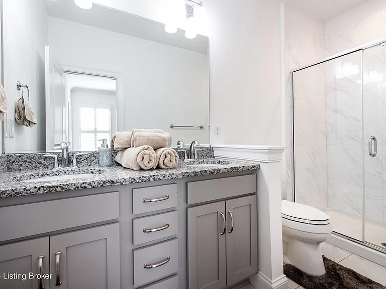 9507 Civic Way — Photo 25