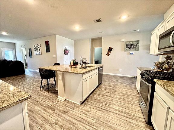 3rd image of 5324 Fulvetta Falls Rd