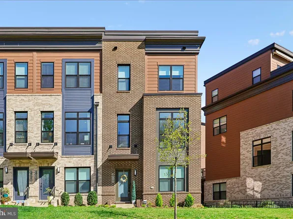 3717 Blue Lobelia Way, Rockville, MD 20852
