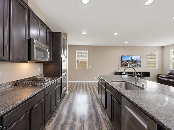 2nd image of 731 Gulf Pearl Dr