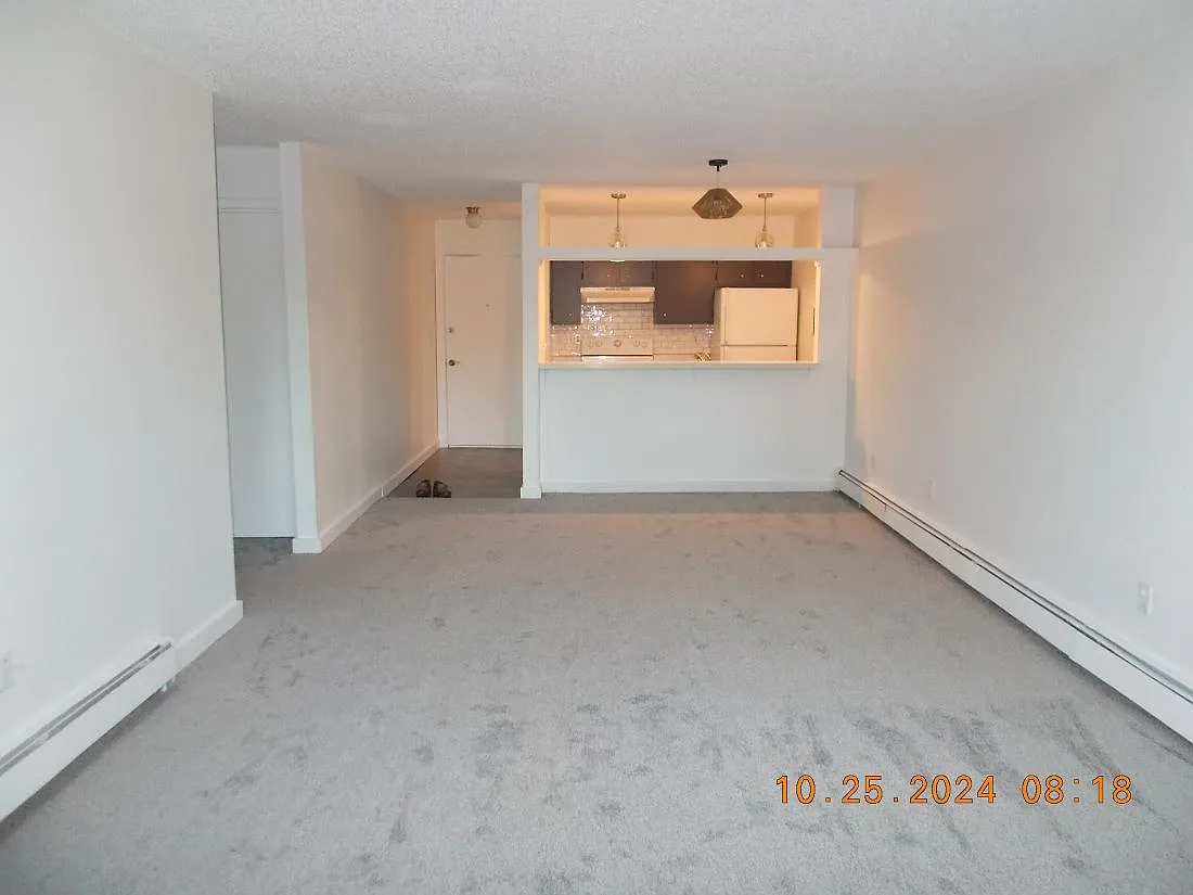 2 bed, 900 sqft, $1,650 — Photo 1