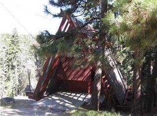 31419 Ocean View Dr, Running Springs, CA 92382