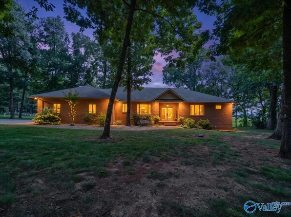 8508 Moores Mill Rd, Meridianville, AL 35759