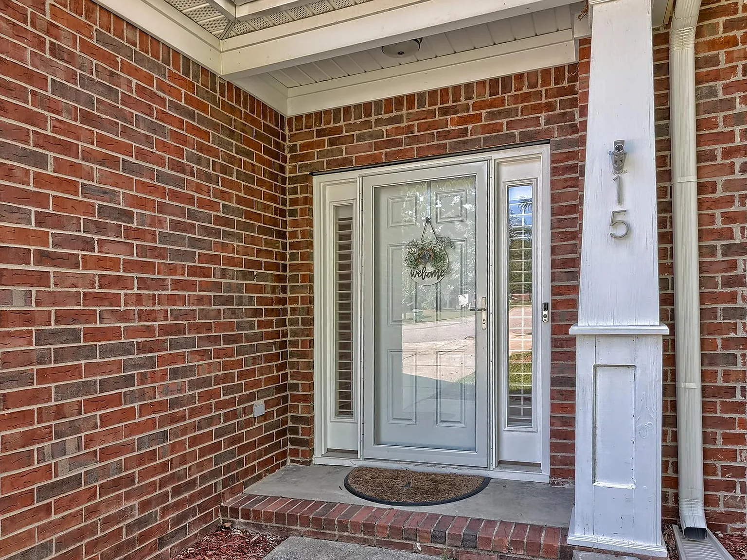 5 bed, 2719 sqft, $3,000 — Photo 4