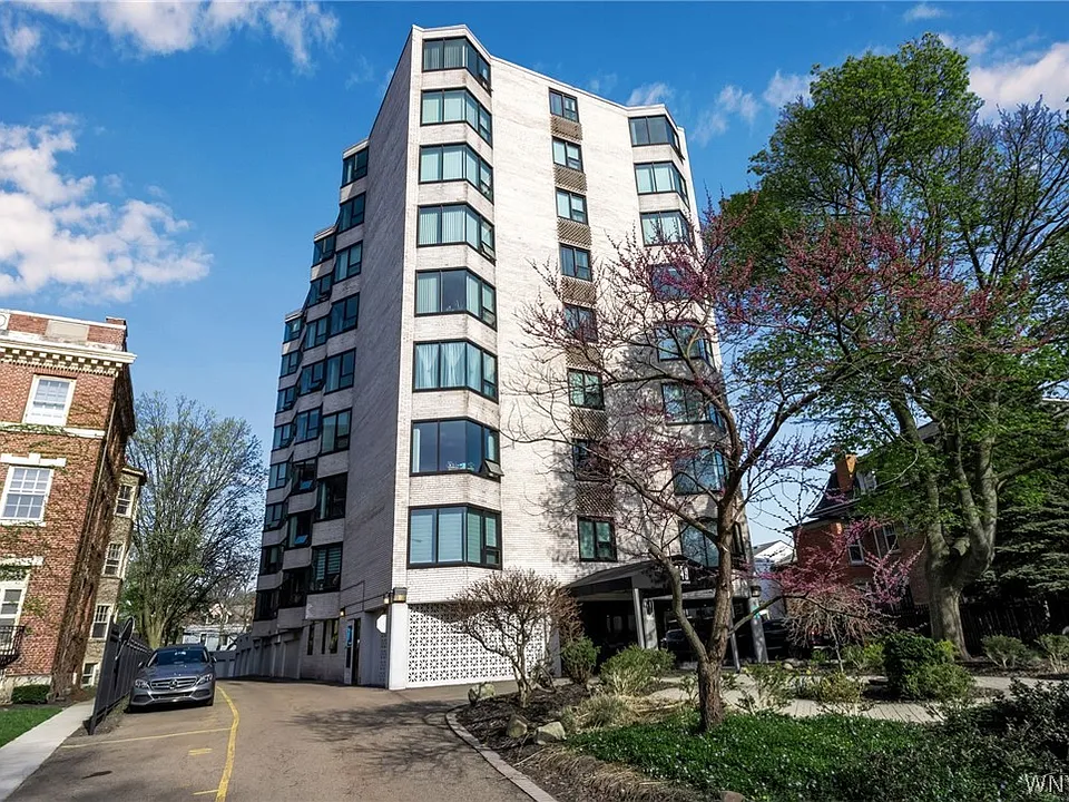 849 Delaware Ave #301