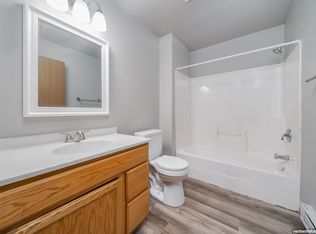 1684 Huckleberry Ave #203, Omro, WI 54963