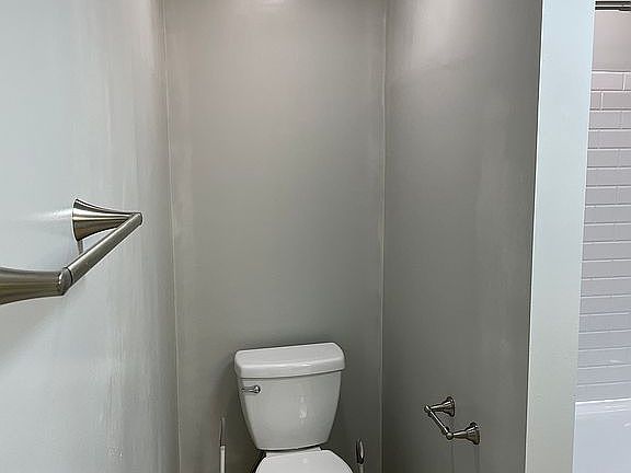 Master bath,new, 2023