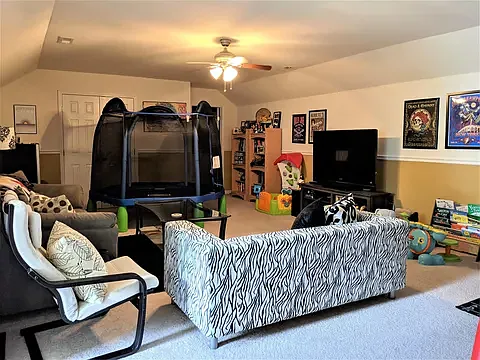 710 Blue Bird Dr — Photo 30