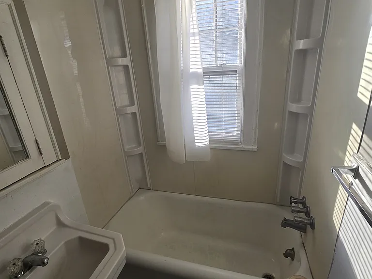 2517 Golden Valley Rd #102 — Photo 4