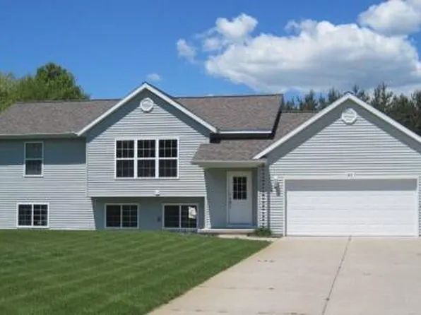 6491 Pine Point Ct, Coopersville, MI 49404