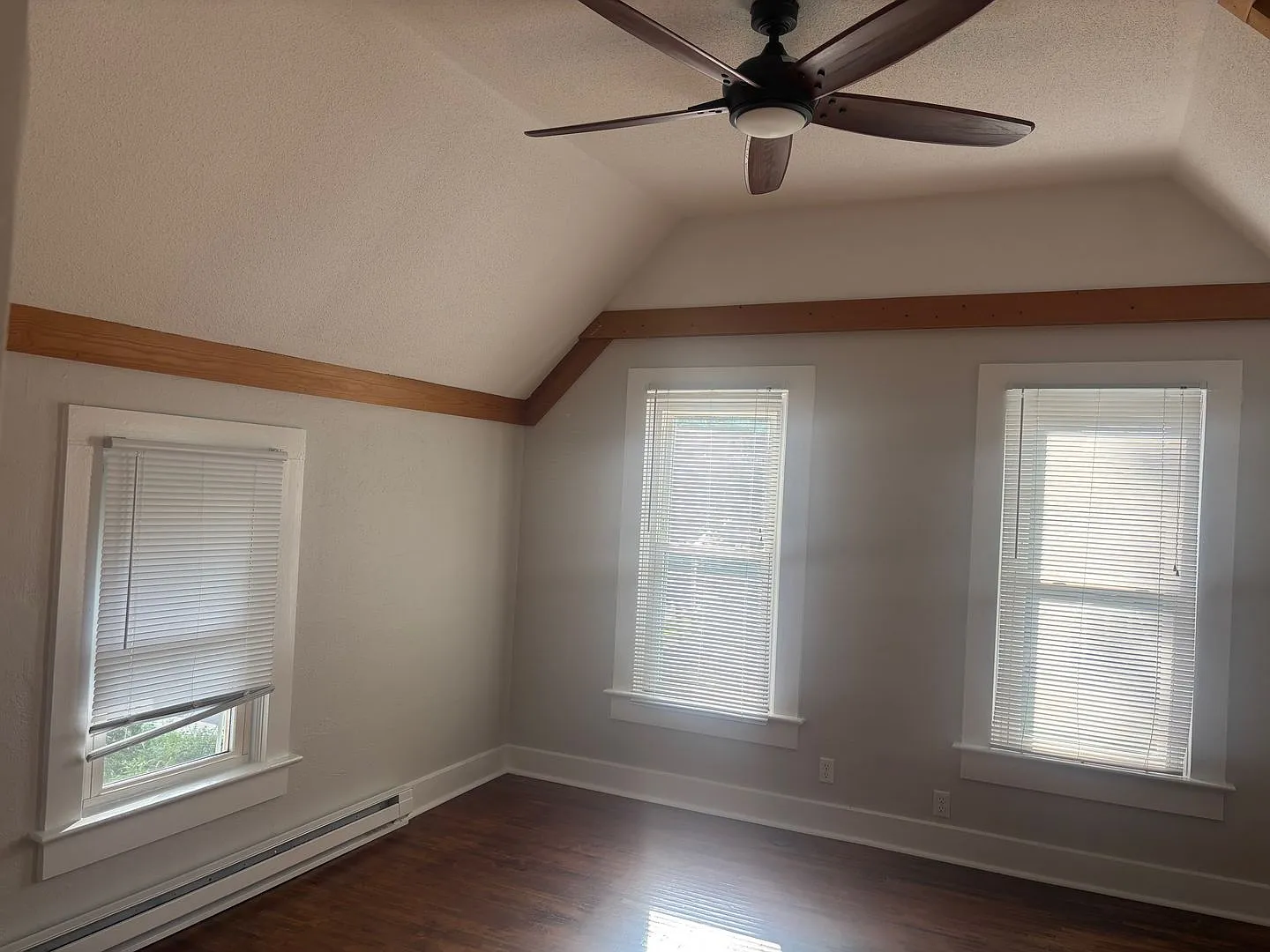 3205 Parnell — Photo 4