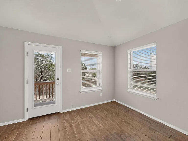 3704 Allegiance Ave — Photo 14