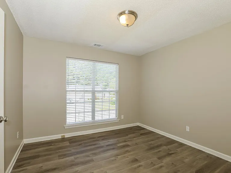 9447 Rollinghills Dr — Photo 14